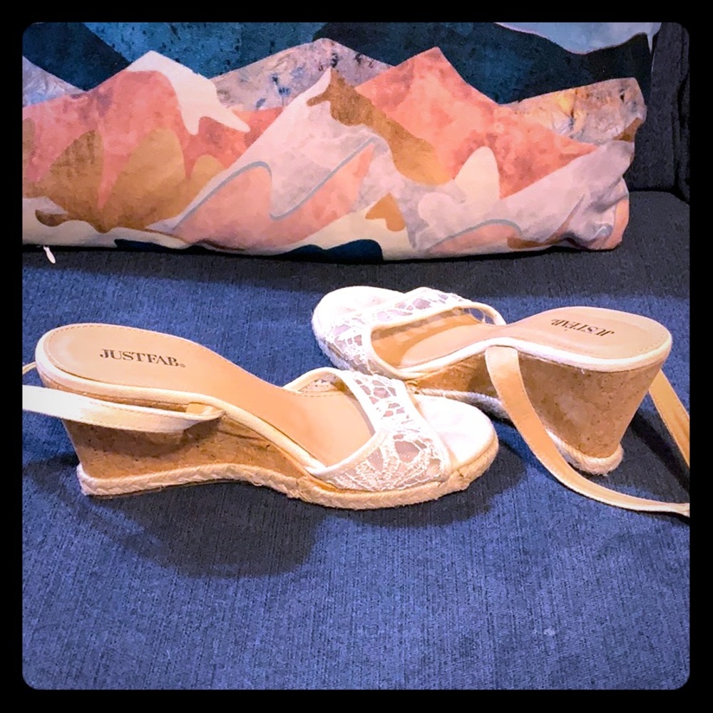 Lace strap cork wedges